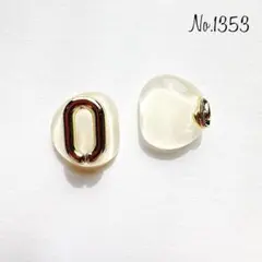 No.1353 ホワイト レジンピアス イヤリング ハンドメイドアクセサリー