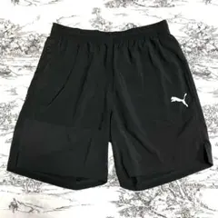 PUMA ブラック ショートパンツ