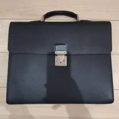 【超美品】ルイヴィトン モスコバ タイガ ビジネスバッグ ブラック M30032