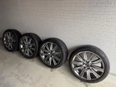 150プラド 純正 19インチ コンチネンタル タイヤ ハイエース 美品