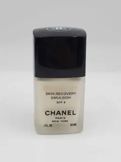 【未使用】CHANEL スキン リカバリー エマルジョン 30mlのサムネイル