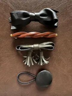 レザー製ヘアアクセサリー4点セット バレッタ ヘアゴム