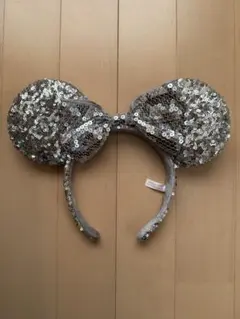 ディズニー シルバー ミッキー型 カチューシャ リボン付き