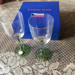 新品未使用　元箱いり　ボヘミア　ワイングラス　ペア