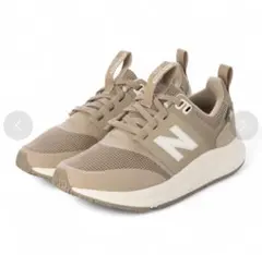 美品‼️New Balance DYNASOFT ベージュ　スニーカー
