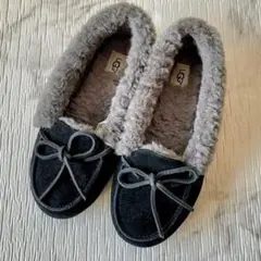 UGG ブラック モカシン