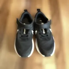 NIKE スニーカー