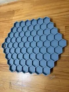 シリコン製 犬用早食い防止六角形 食器