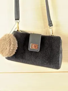 ALPHA CUBIC 黒　ポシェット　ショルダーバッグ