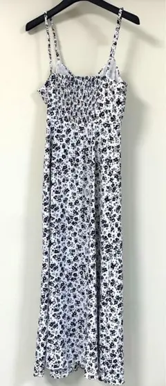 ZARA フラワー柄ストラップワ ンピース