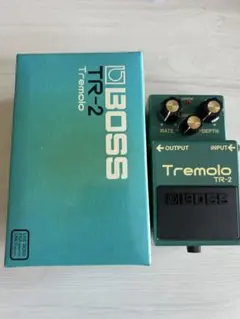 BOSS TR-2 Tremolo ギターエフェクター 本体 - メルカリ
