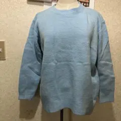 水色 長袖 クルーネック セーター