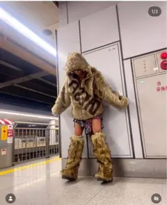 DIESEL フェイクファー フーデッドジャケットのサムネイル