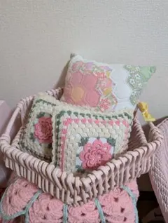 ヴィンテージ☆ウイッカーバスケット＆ミニクッション