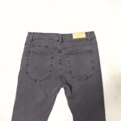 m n m i ダークグレー スキニーデニム 28