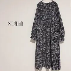 ひざ丈フレアワンピース 長袖 ゆったりサイズ 小花柄 軽素材 春 フェミニン