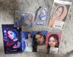 TWICE ツウィ オンラインくじ ステッカー トレカ キーホルダー まとめ売り