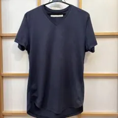 CURLY ネイビー Vネック Tシャツのサムネイル