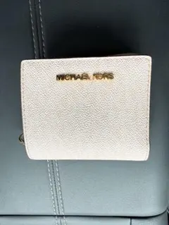 MICHAEL KORS 二つ折り財布 ピンクベージュのサムネイル