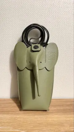 ロエベ　象デザイン スマホショルダーバッグのサムネイル