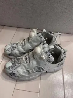 Reebok ポンプフューリー24.5cmホワイト/フローラル
