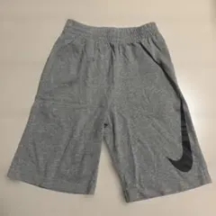 Nike☆キッズ/グレー ハーフパンツ /M