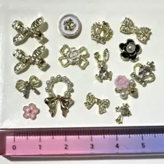 ネイルパーツ　ゴールド系　まとめ売り