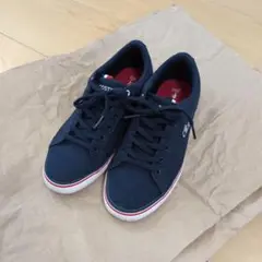 LACOSTE スニーカー ネイビーのサムネイル
