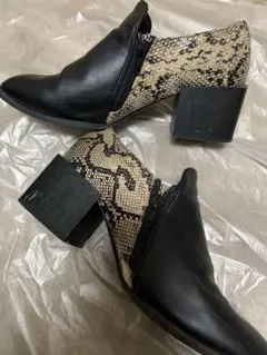 AZUL by moussy パイソン柄ショートブーツ