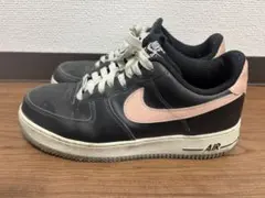 Nike Air Force 1 ブラック/ピンク