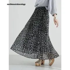 earth music&ecology フラワープリーツスカート