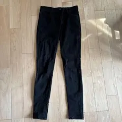 スキニーデニム ブラック 27サイズ　ユニクロ