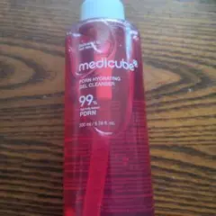 medicube PDRN Hydrating Gel Cleanser