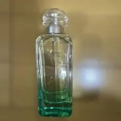 HERMÈS UN JARDIN SUR LE NIL ナイルの庭　100ml
