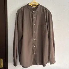 GU ＊ モカ色のシャツ