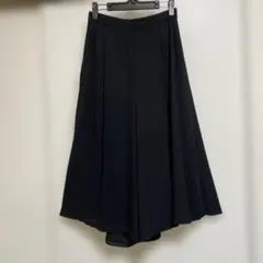 黒 プリーツ ガウチョパンツ　スカート 風キュロット