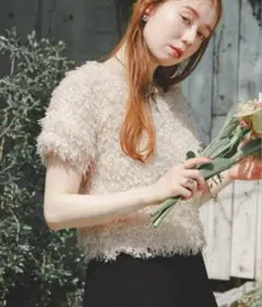 【 新品】hinari フェザーヤーン 半袖プルオーバー アイボリー