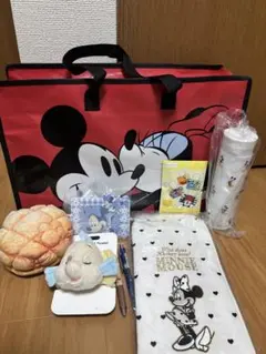 ディズニーストア　福袋　2026