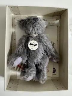 Item thumbnail for item 3e425a9b-c513-4701-b592-04bde291cd17