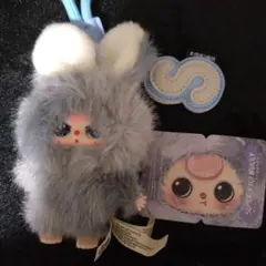 baby three イニシャルチャーム【S】スーパーミニバニー