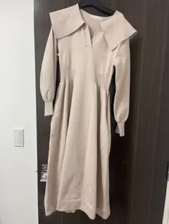 セルフォード♡即完売ピンクベージュ 襟付き ニットワンピース