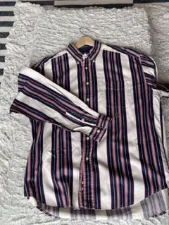 TOMMY HILFEGER ストライプ柄 長袖シャツ エンブレム付き