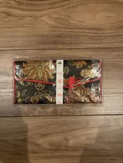 【新品未使用】小物入れ 御念珠入れ 華やかな刺繍のポーチ 数珠 和装 着物 帛紗