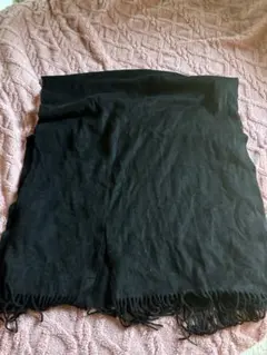 カシミヤ100%黒　大判フリンジ付きストール　傷物