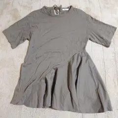 アシンメトリーカーキTシャツ