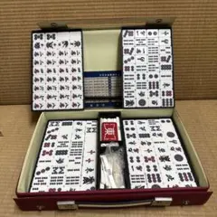 麻雀牌セット 伝統的デザイン 収納ケース付き