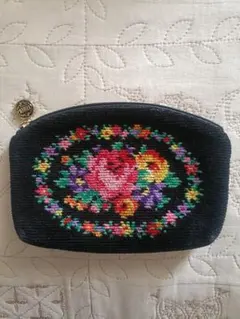 美品！フェイラー 花柄刺繍 ポーチ ブラック シェニール織