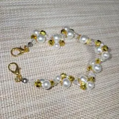 パールビーズのゴールドハンドストラップ バッグチャームにも17