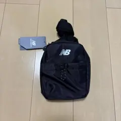 New Balance ブラック ショルダーバッグ
