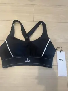 【新品】alo AIRLIFT SUT UP BRA ブラック・ホワイト Sのサムネイル